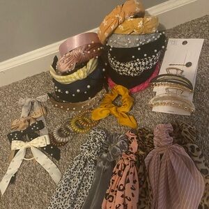 Stylish Women's Hair Accessories Set